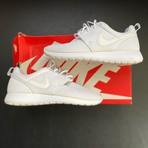 Nike Roshe One ‘White’ 🤍 (GS) 5.5Y - 2014 #Nike